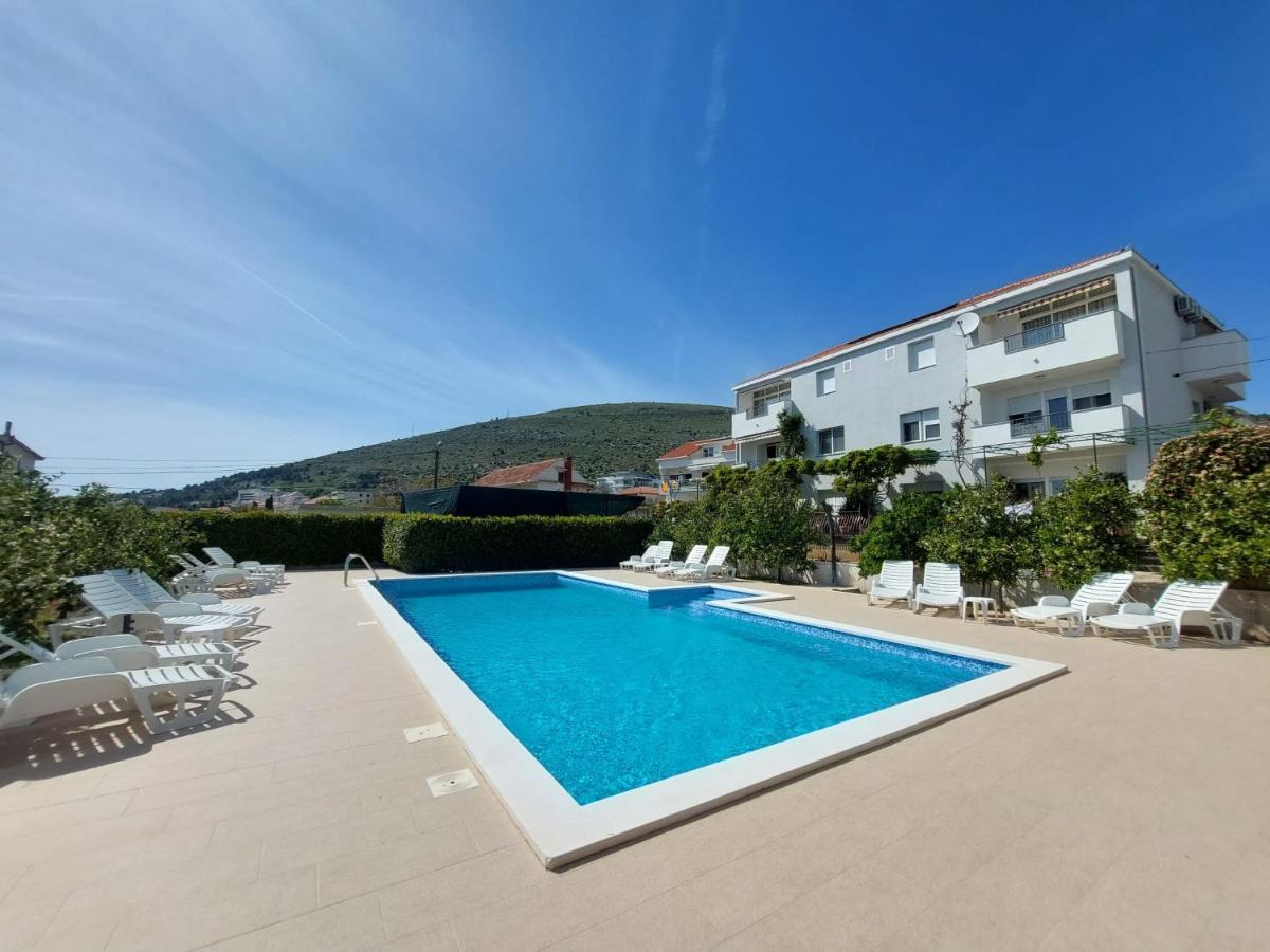 Apartments Zulim Τρογκίρ Εξωτερικό φωτογραφία