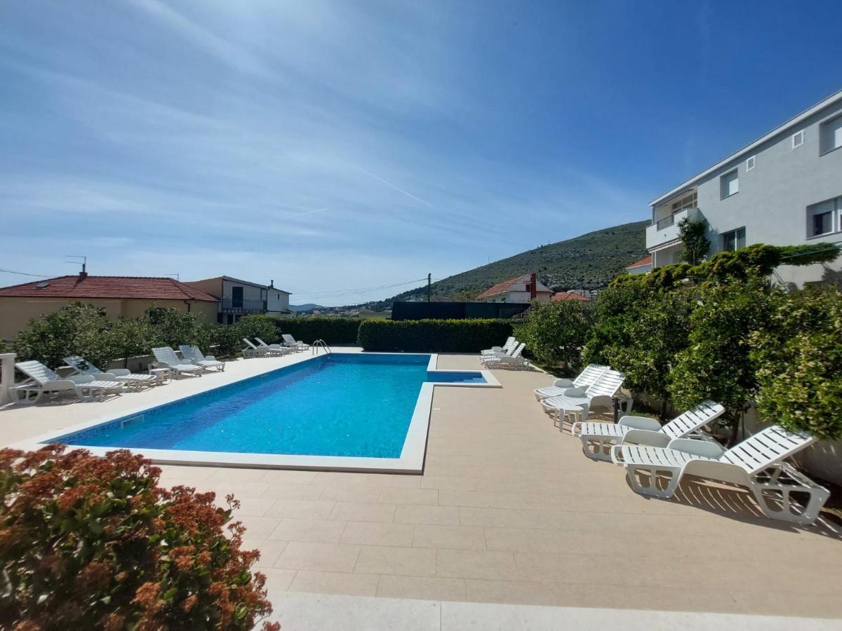 Apartments Zulim Τρογκίρ Εξωτερικό φωτογραφία