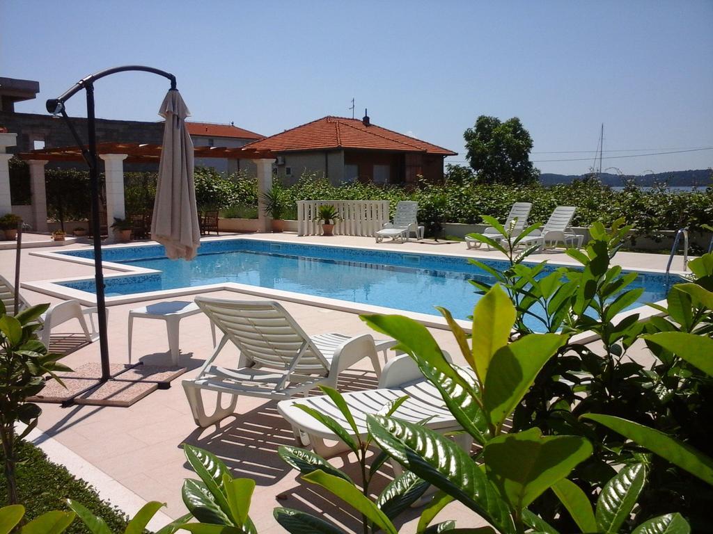 Apartments Zulim Τρογκίρ Εξωτερικό φωτογραφία