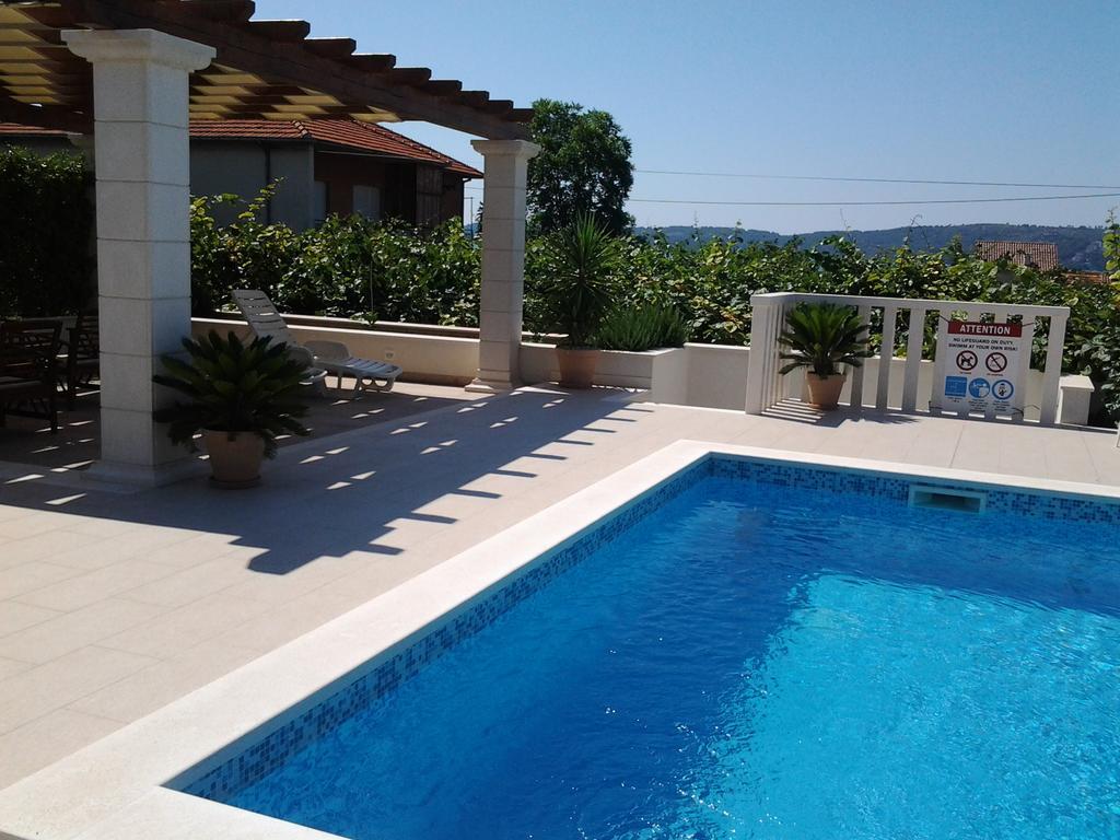 Apartments Zulim Τρογκίρ Εξωτερικό φωτογραφία